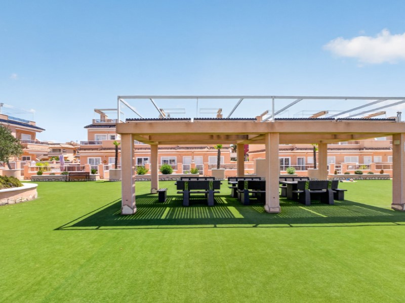For sale - 3 Bedroom 2 Bathroom Town House in Lomas de Cabo Roig - Inland  - Alicante