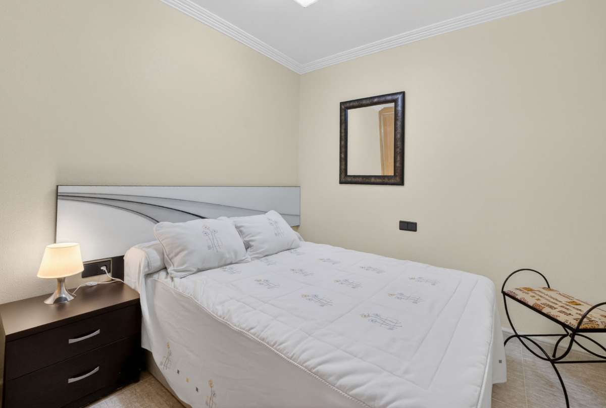 For sale - 3 Bedroom 2 Bathroom Apartment in Torrevieja - Costa Blanca  - Alicante