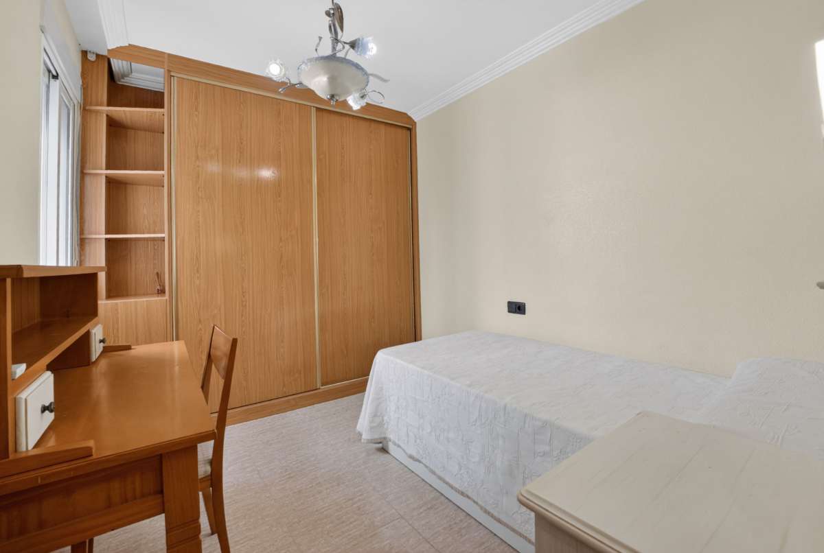 For sale - 3 Bedroom 2 Bathroom Apartment in Torrevieja - Costa Blanca  - Alicante