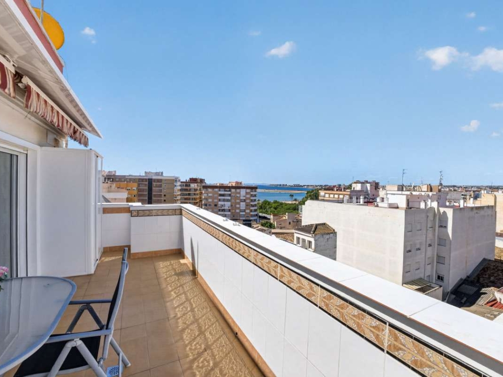 3 Bedroom 2 Bathroom Apartment in Torrevieja