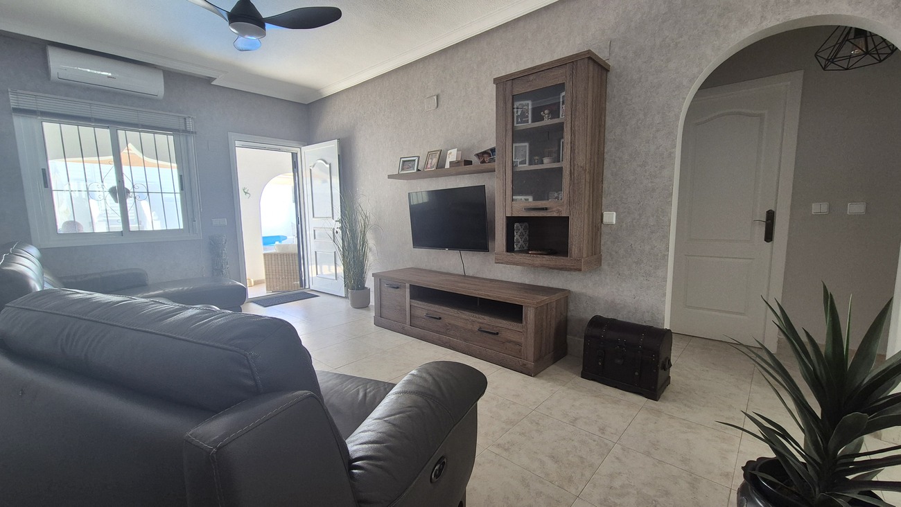 For sale - 2 Bedroom 1 Bathroom Semi Detached in San Miguel de Salinas - Inland  - Alicante