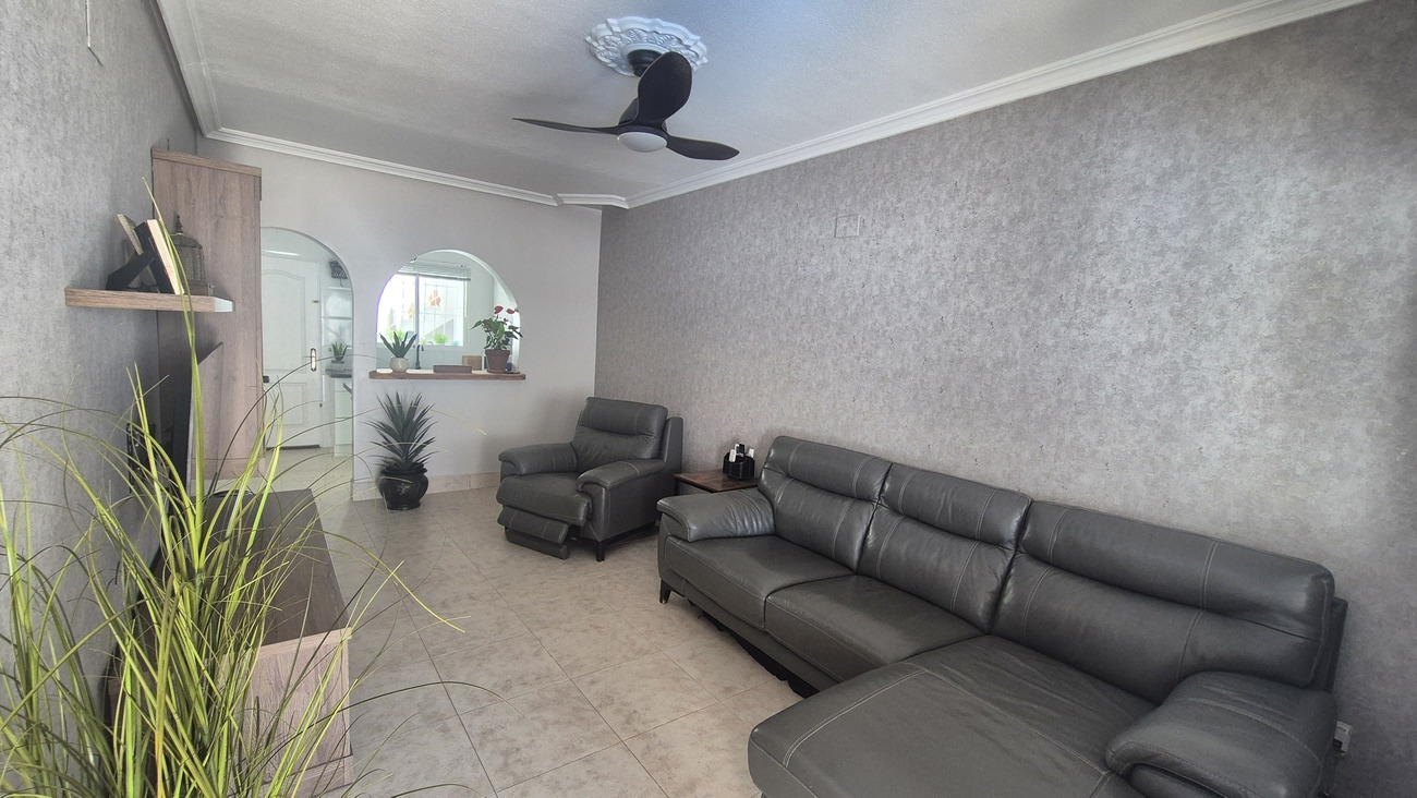 For sale - 2 Bedroom 1 Bathroom Semi Detached in San Miguel de Salinas - Inland  - Alicante
