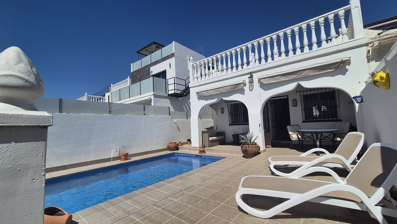 For sale - 2 Bedroom 1 Bathroom Semi Detached in San Miguel de Salinas - Inland  - Alicante
