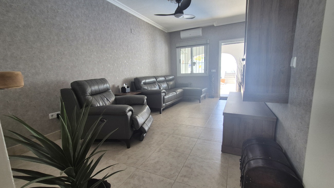 For sale - 2 Bedroom 1 Bathroom Semi Detached in San Miguel de Salinas - Inland  - Alicante