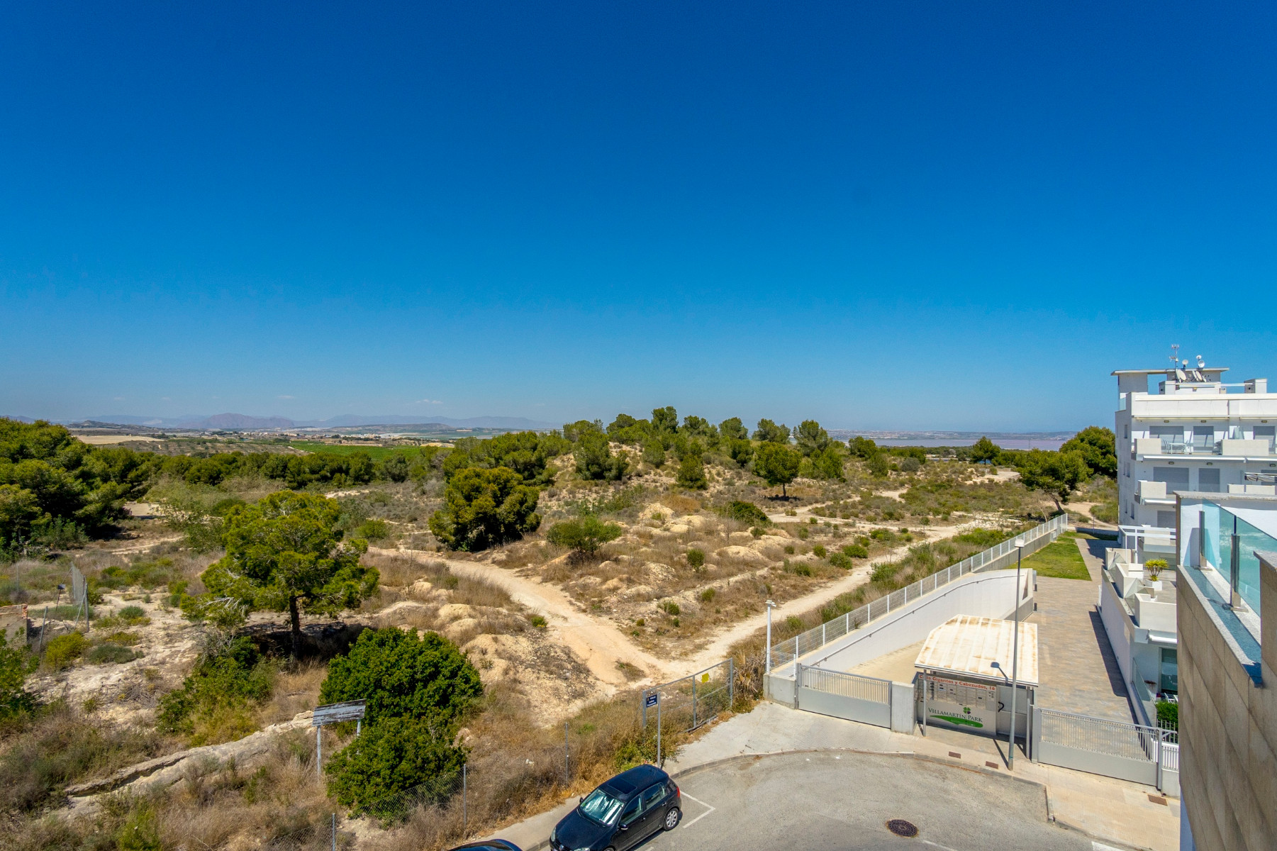 For sale - 3 Bedroom 3 Bathroom Town House in Villamartin - Costa Blanca  - Alicante