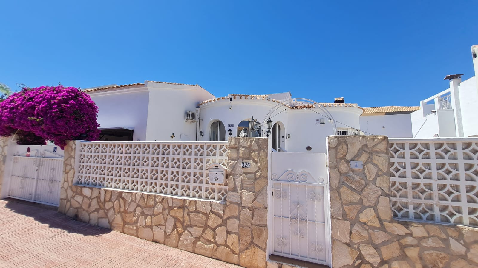 For sale - 2 Bedroom 2 Bathroom Villa in Playa Flamenca - Costa Blanca  - Alicante