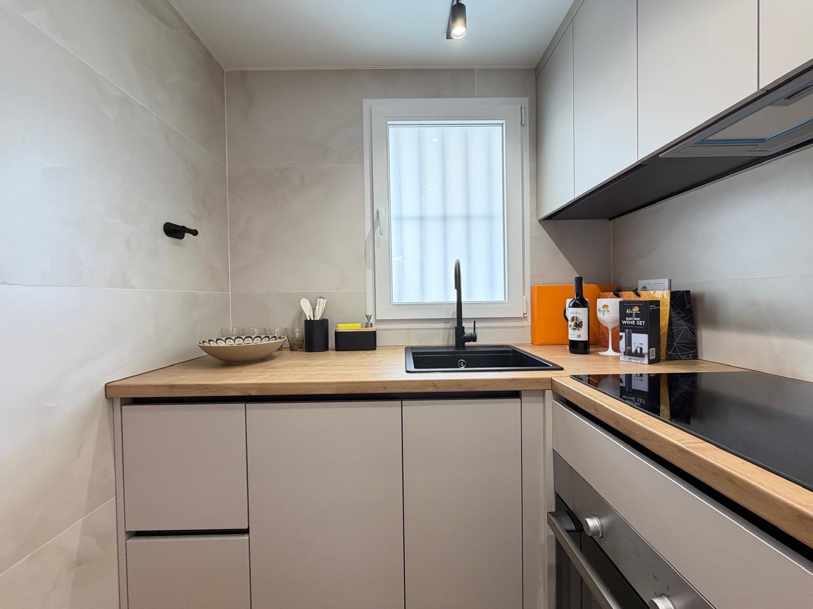 For sale - 2 Bedroom 1 Bathroom Apartment in Torrevieja - Nueva Torrevieja  - Alicante