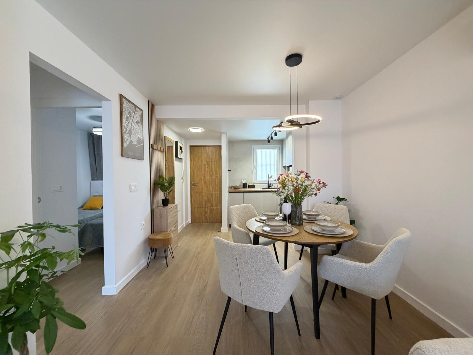 For sale - 2 Bedroom 1 Bathroom Apartment in Torrevieja - Nueva Torrevieja  - Alicante
