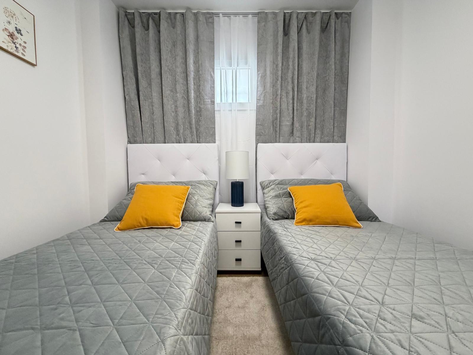 For sale - 2 Bedroom 1 Bathroom Apartment in Torrevieja - Nueva Torrevieja  - Alicante