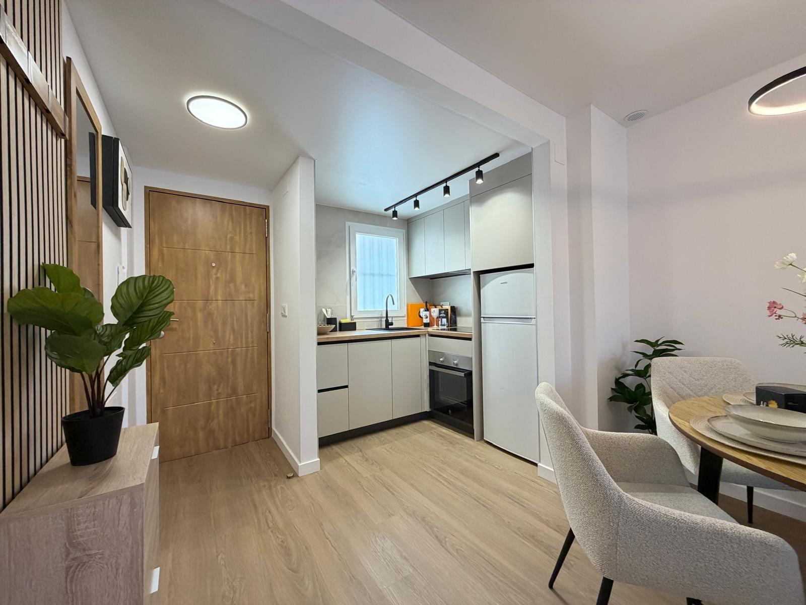 For sale - 2 Bedroom 1 Bathroom Apartment in Torrevieja - Nueva Torrevieja  - Alicante