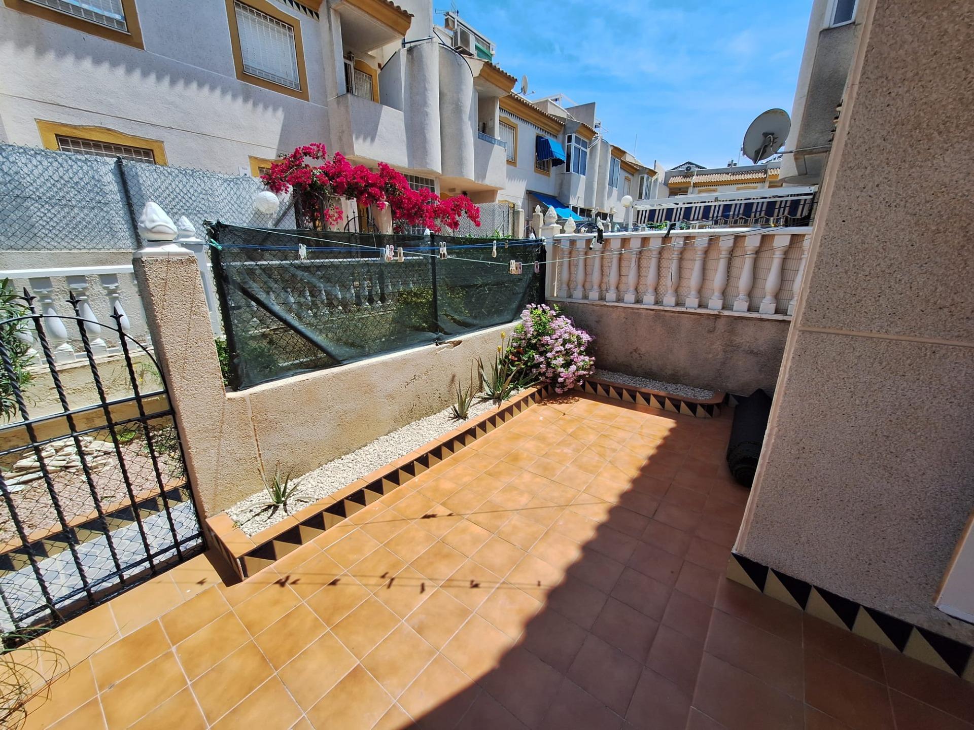 For sale - 2 Bedroom 1 Bathroom Bungalow in Torrevieja - Sector 25  - Alicante
