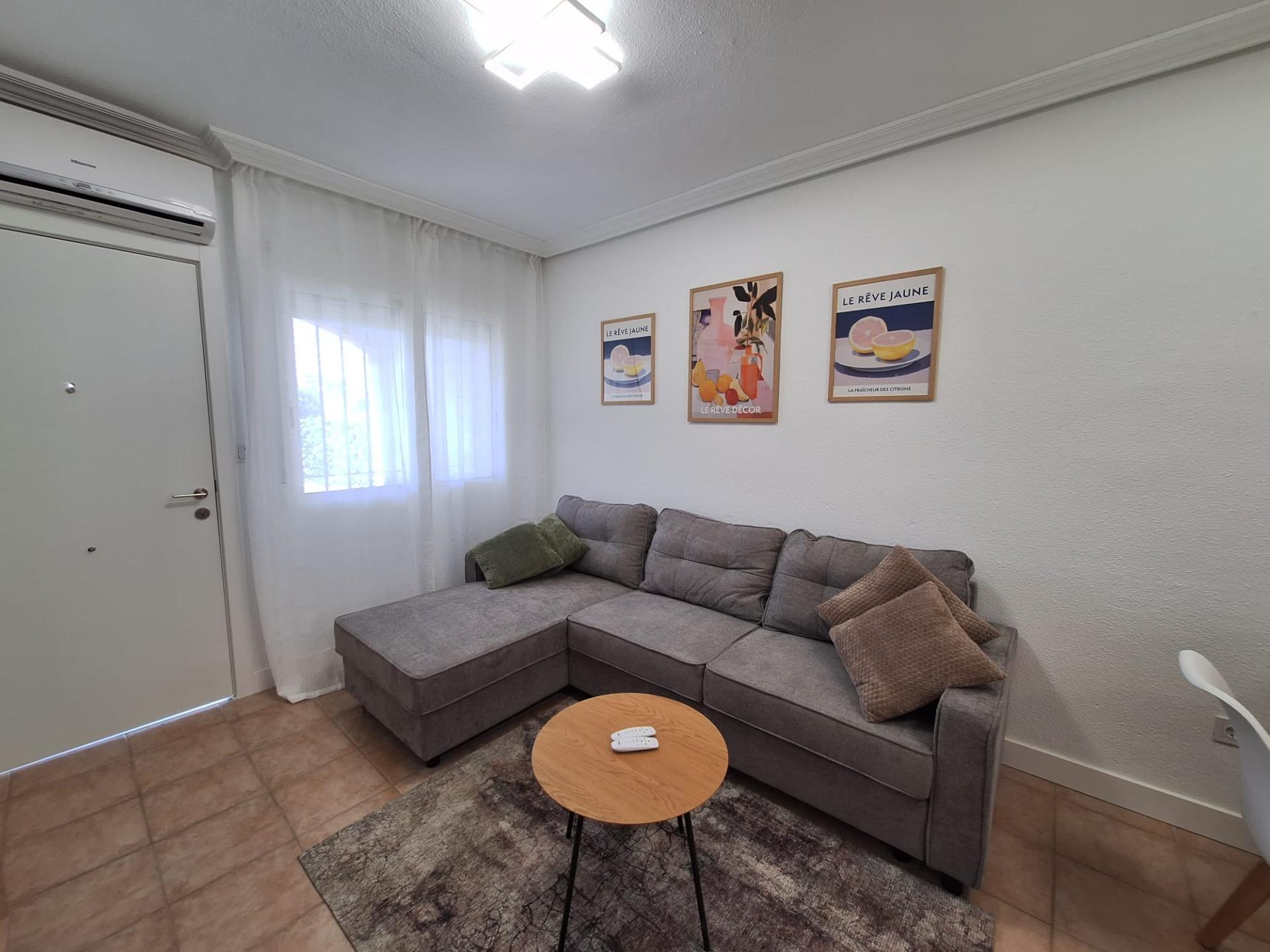 For sale - 2 Bedroom 1 Bathroom Bungalow in Torrevieja - Sector 25  - Alicante