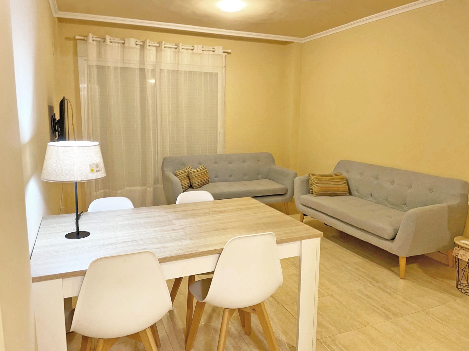 For sale - 2 Bedroom 1 Bathroom Apartment in Guardamar del Segura - Puerto Deportivo  - Alicante