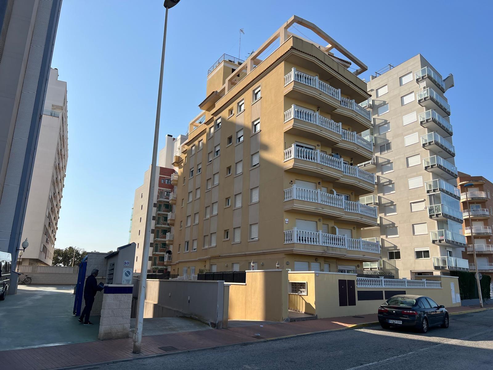 For sale - 2 Bedroom 1 Bathroom Apartment in Guardamar del Segura - Puerto Deportivo  - Alicante