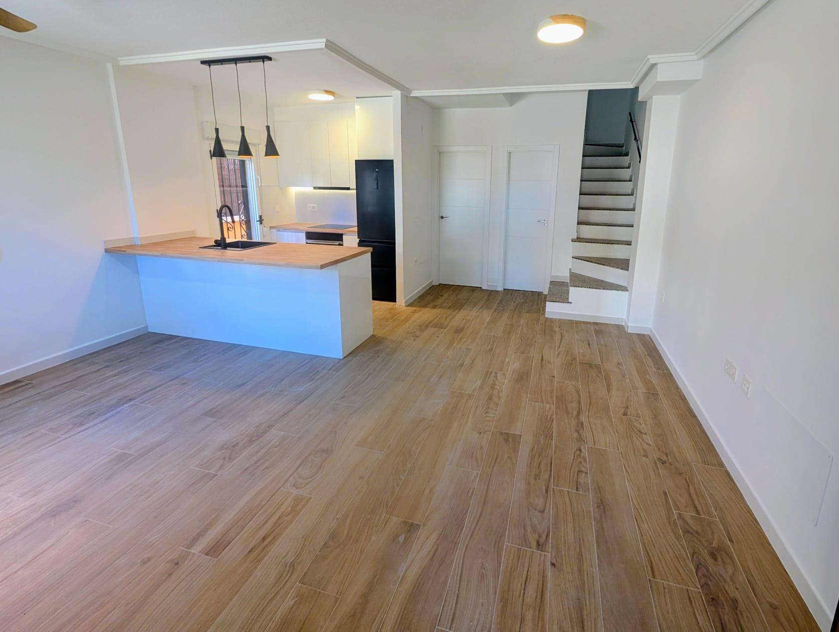 For sale - 3 Bedroom 2 Bathroom Villa in Orihuela Costa - Costa Blanca  - Alicante