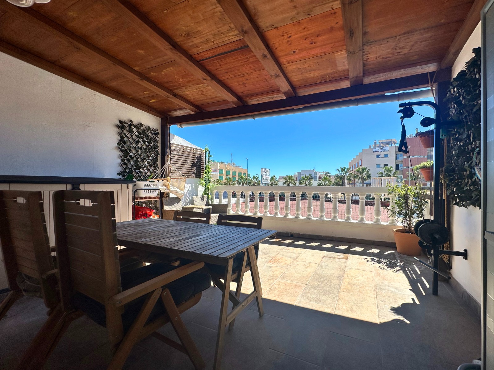 For sale - 2 Bedroom 1 Bathroom Top Floor Apartment in Cabo Roig  - Cabo Roig  - Alicante