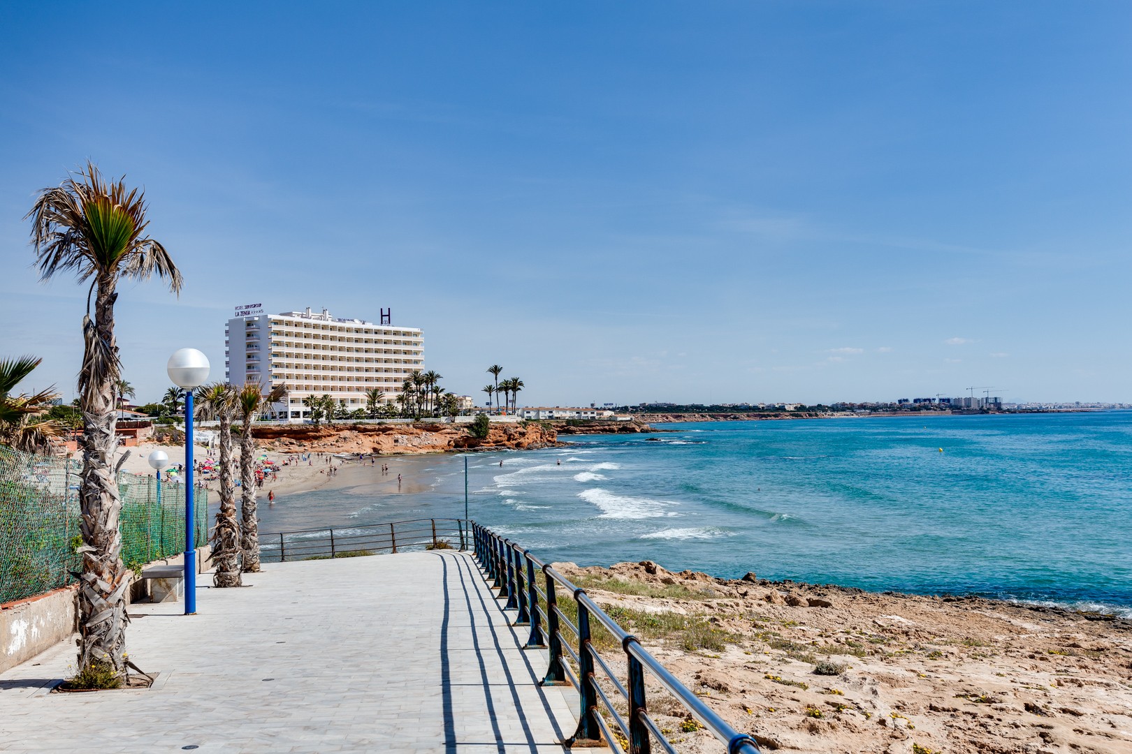 For sale - 3 Bedroom 2 Bathroom Villa in Orihuela Costa - La Zenia  - Alicante