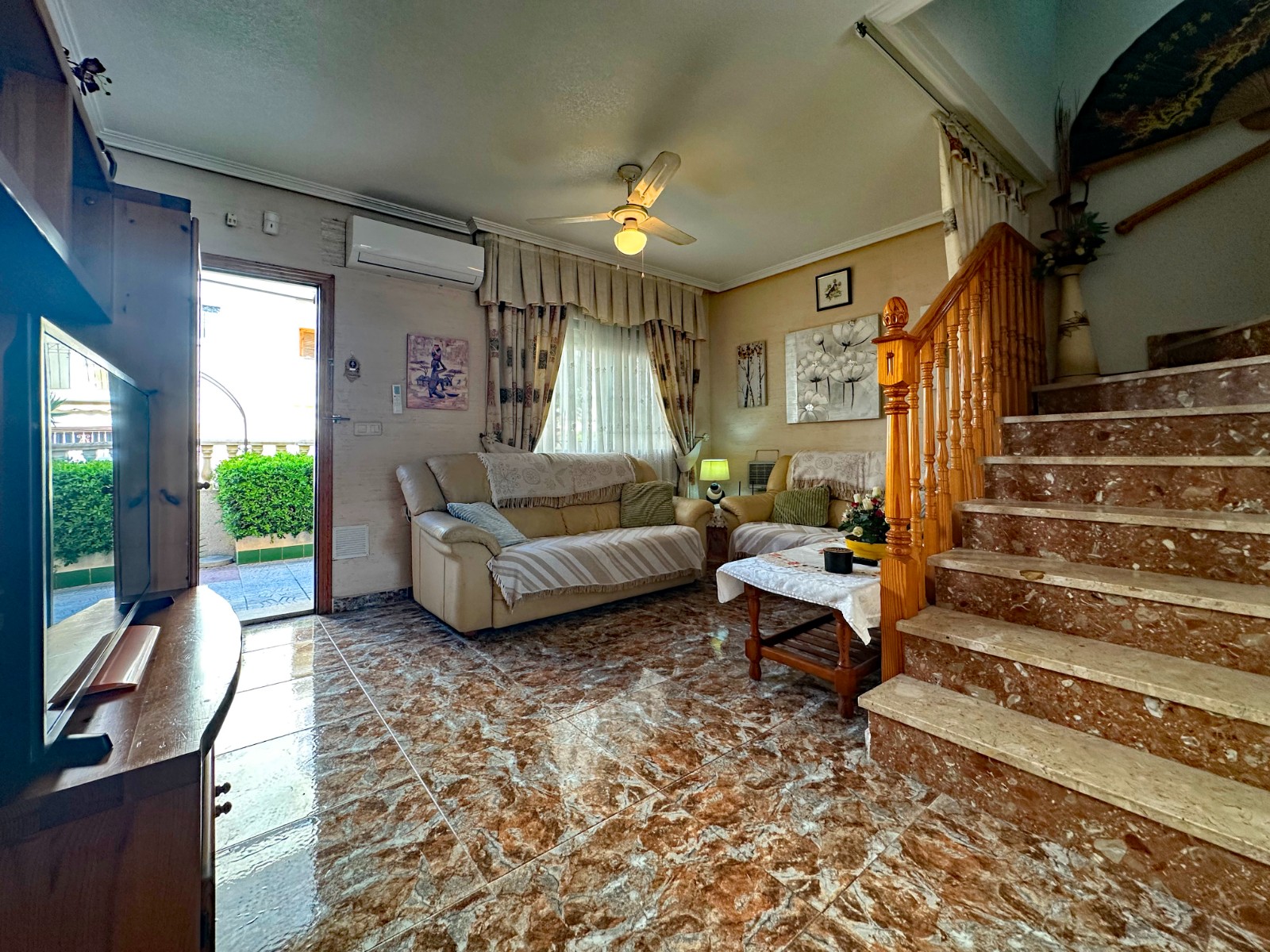 For sale - 3 Bedroom 2 Bathroom Villa in Orihuela Costa - La Zenia  - Alicante
