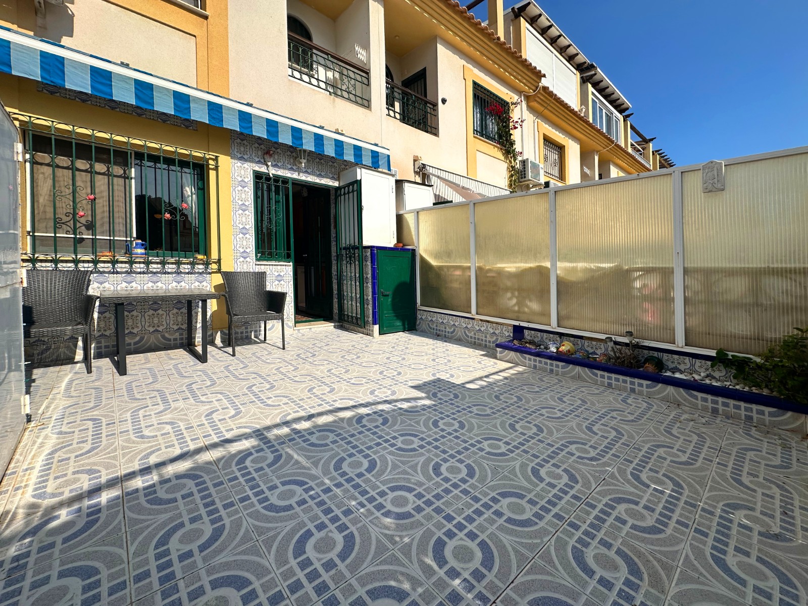 For sale - 3 Bedroom 2 Bathroom Villa in Orihuela Costa - La Zenia  - Alicante