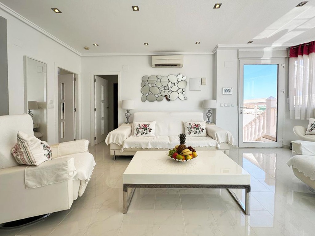 For sale - 4 Bedroom 4 Bathroom Detached Villa in San Miguel de Salinas - San Miguel de Salinas  - Alicante