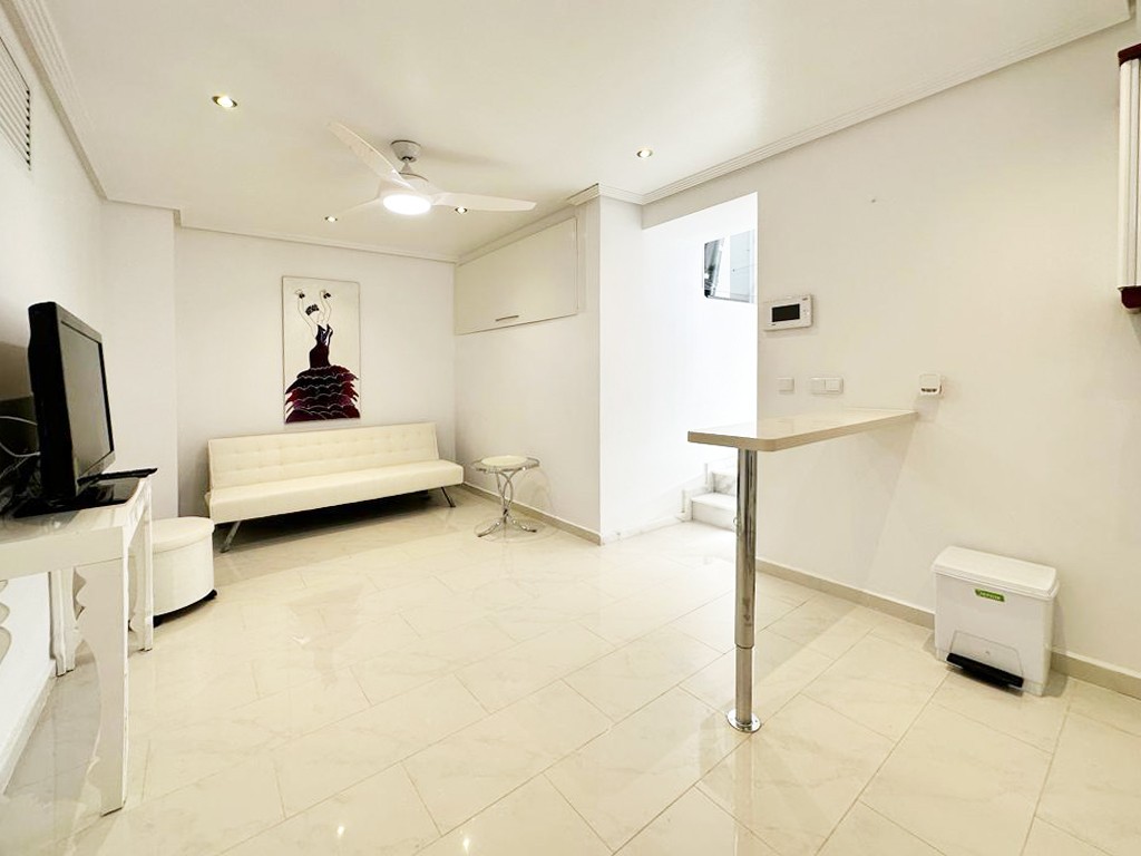 For sale - 4 Bedroom 4 Bathroom Detached Villa in San Miguel de Salinas - San Miguel de Salinas  - Alicante