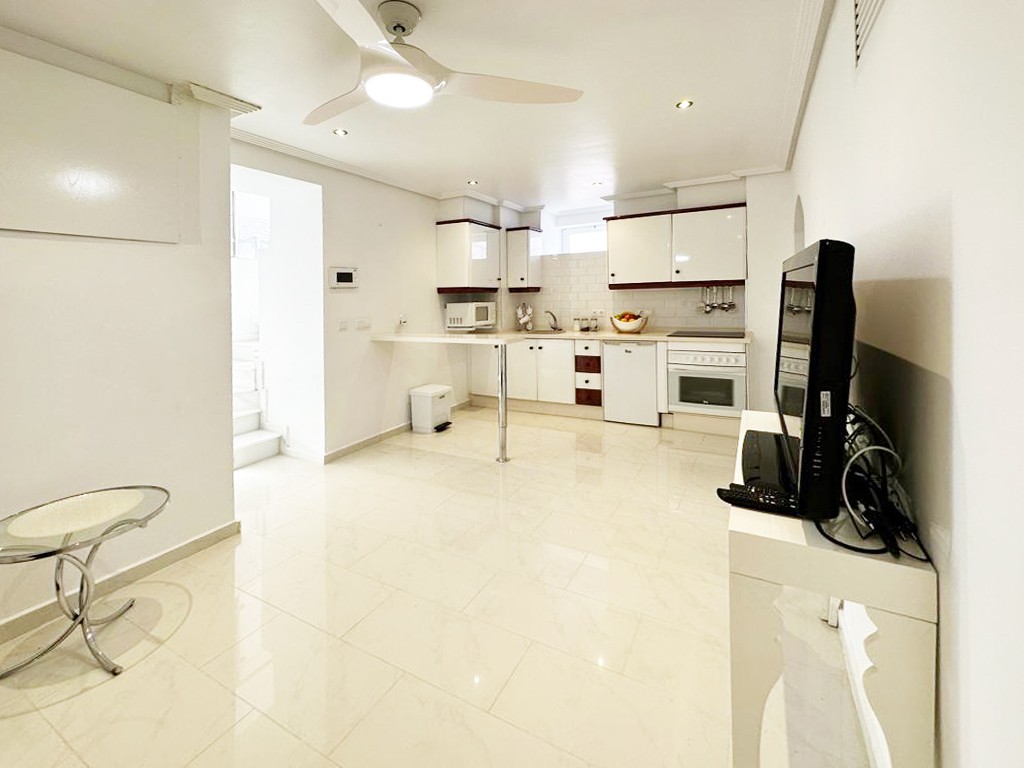 For sale - 4 Bedroom 4 Bathroom Detached Villa in San Miguel de Salinas - San Miguel de Salinas  - Alicante