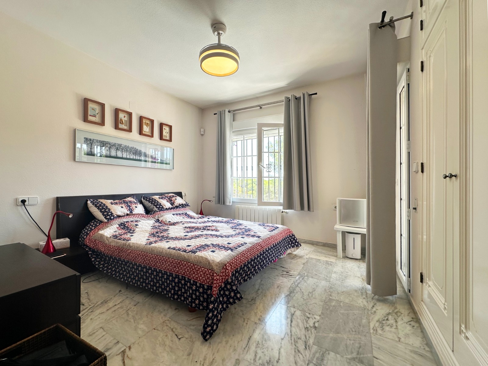 For sale - 3 Bedroom 3 Bathroom Villa in Villamartin - Las Ramblas  - Alicante