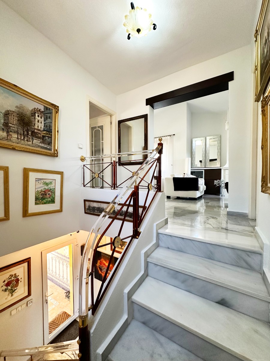 For sale - 3 Bedroom 3 Bathroom Villa in Villamartin - Las Ramblas  - Alicante