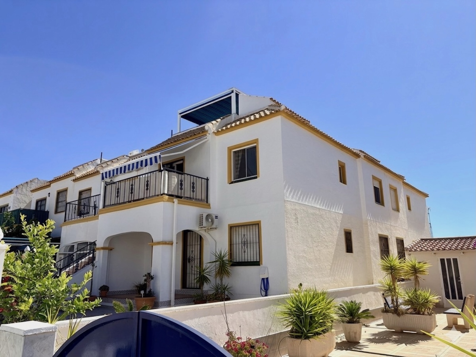 For sale - 3 Bedroom 1 Bathroom Apartment in Playa Flamenca - Playa Flamenca  - Alicante