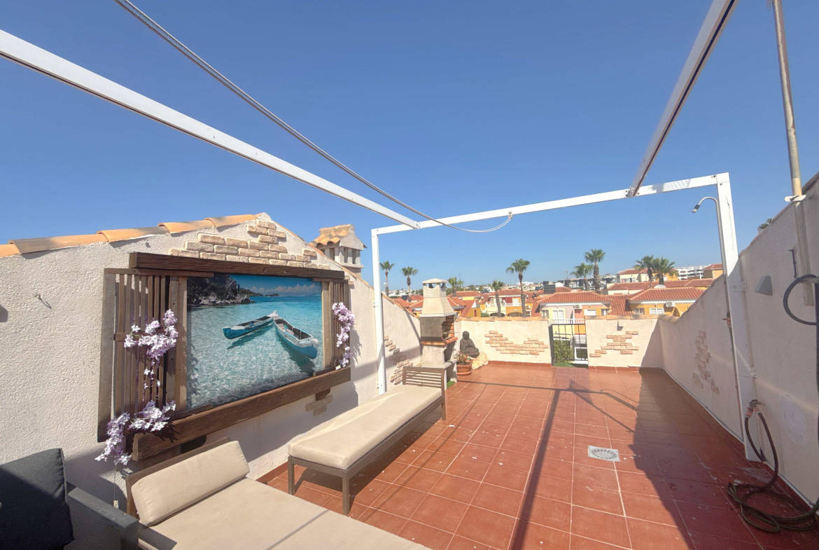 For sale - 2 Bedroom 1 Bathroom Apartment in Cabo Roig -  - Alicante