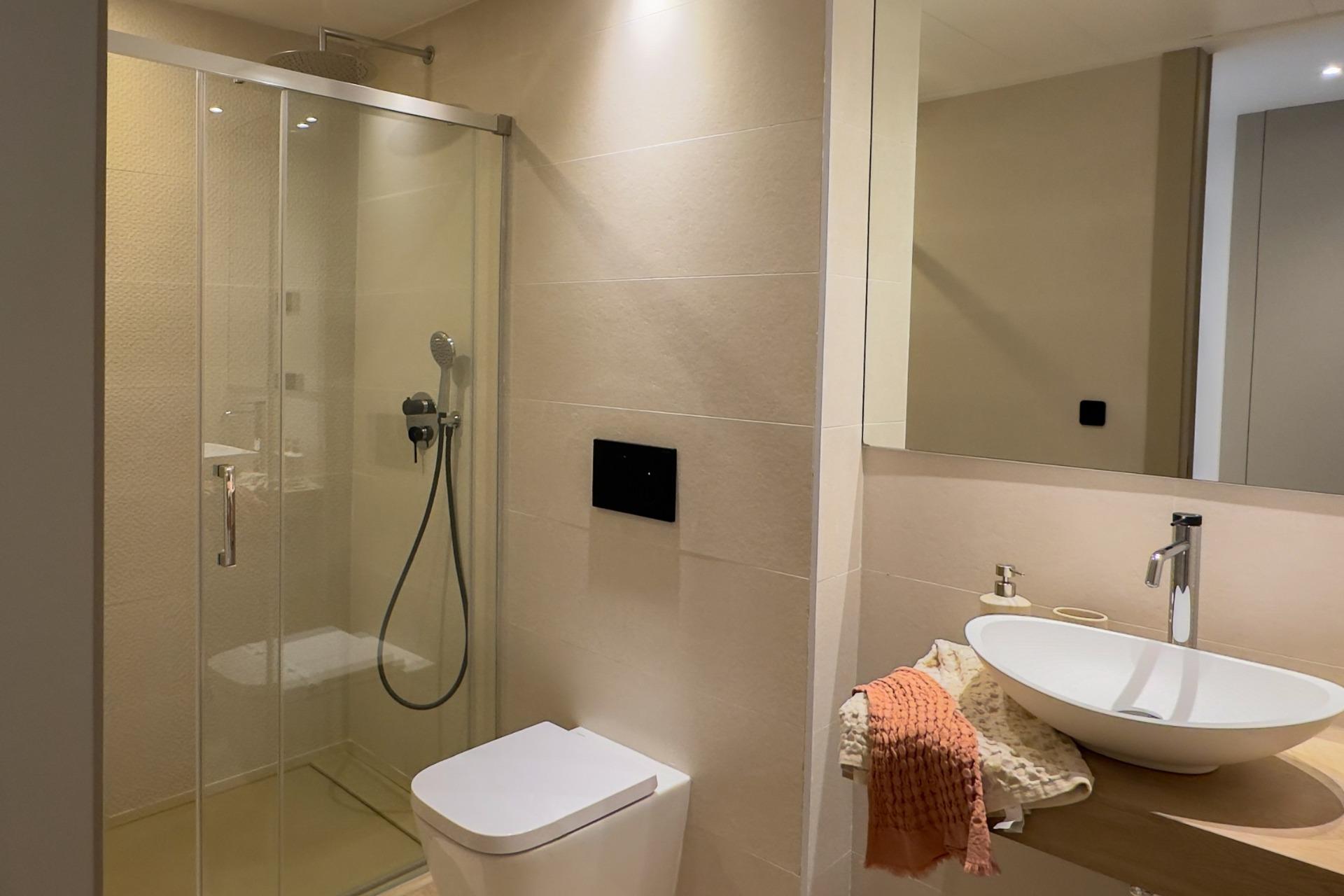 For sale - 2 Bedroom 2 Bathroom Bungalow in Algorfa - La Finca Golf  - Alicante