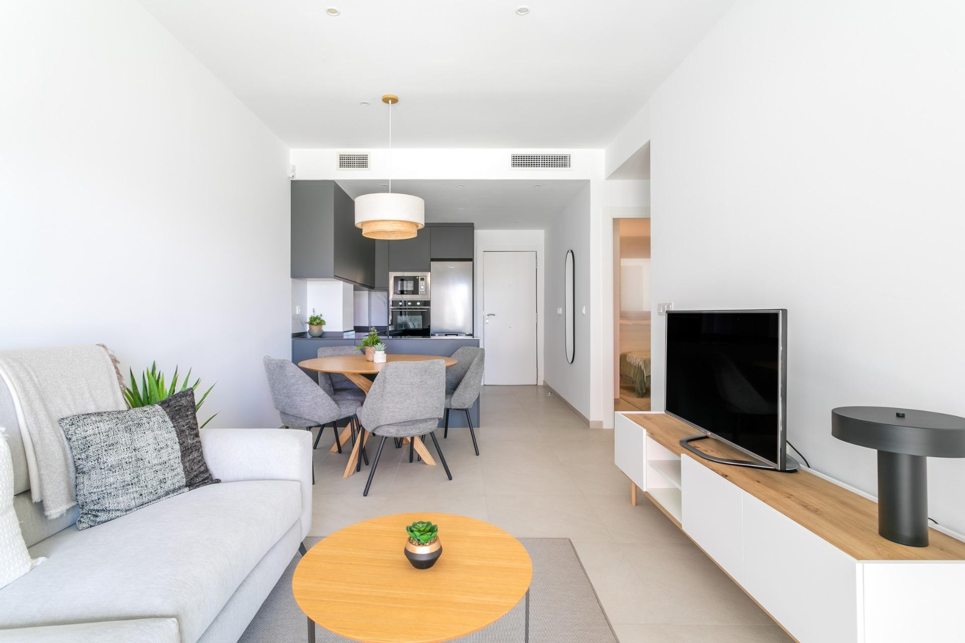 For sale - 3 Bedroom 2 Bathroom Penthouse in Torrevieja - Torreblanca  - Alicante