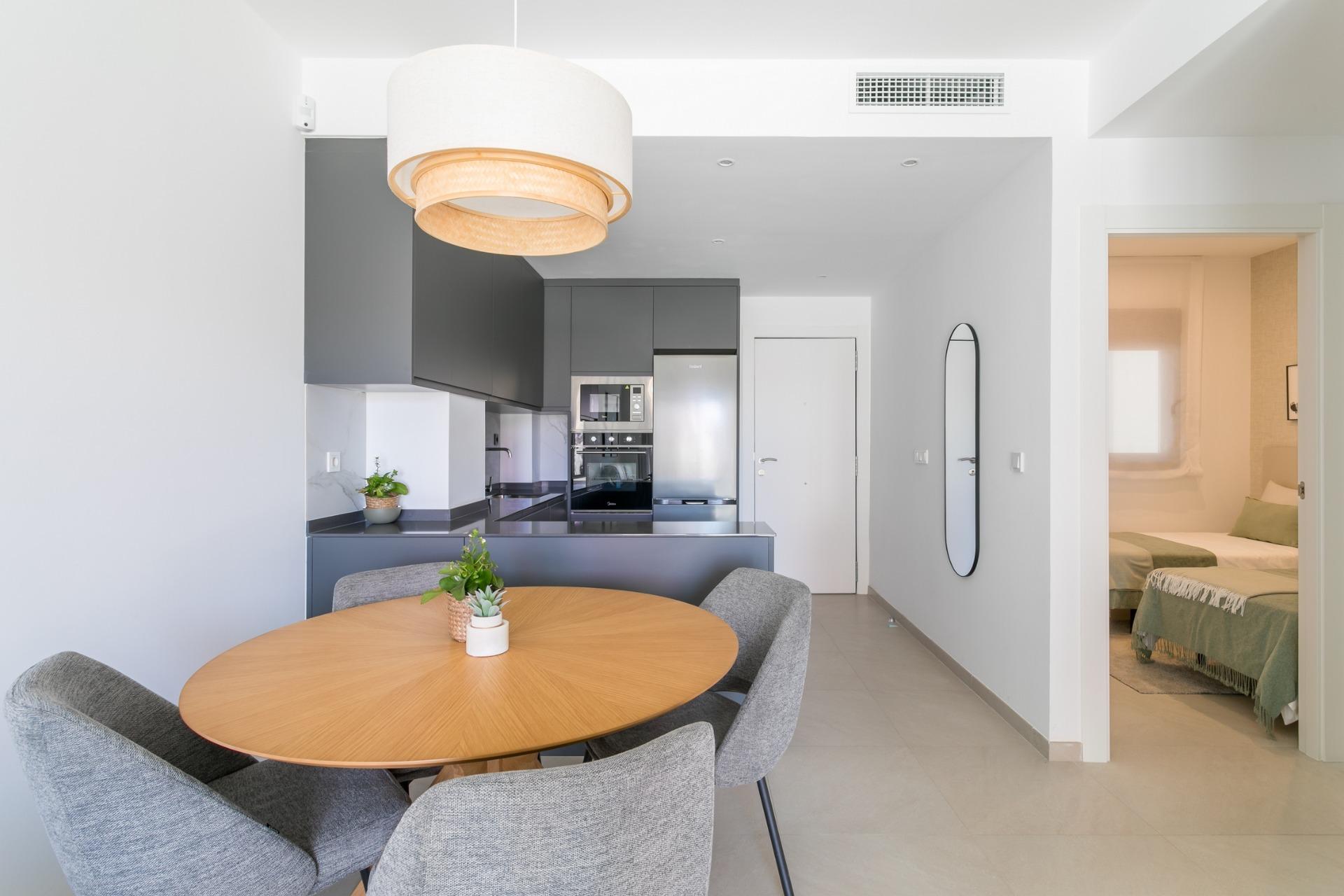 For sale - 3 Bedroom 2 Bathroom Penthouse in Torrevieja - Torreblanca  - Alicante