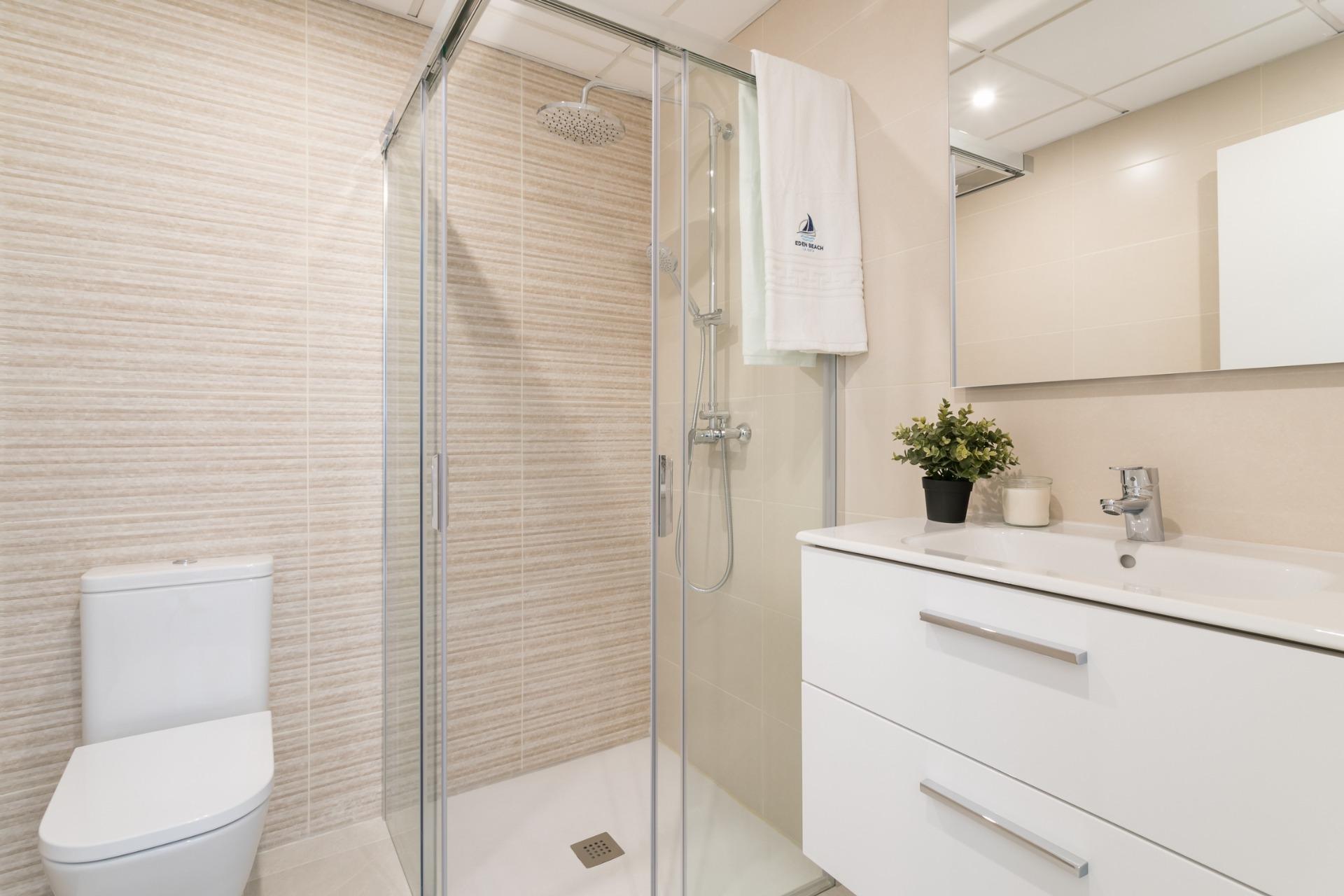 For sale - 3 Bedroom 2 Bathroom Penthouse in Torrevieja - Torreblanca  - Alicante