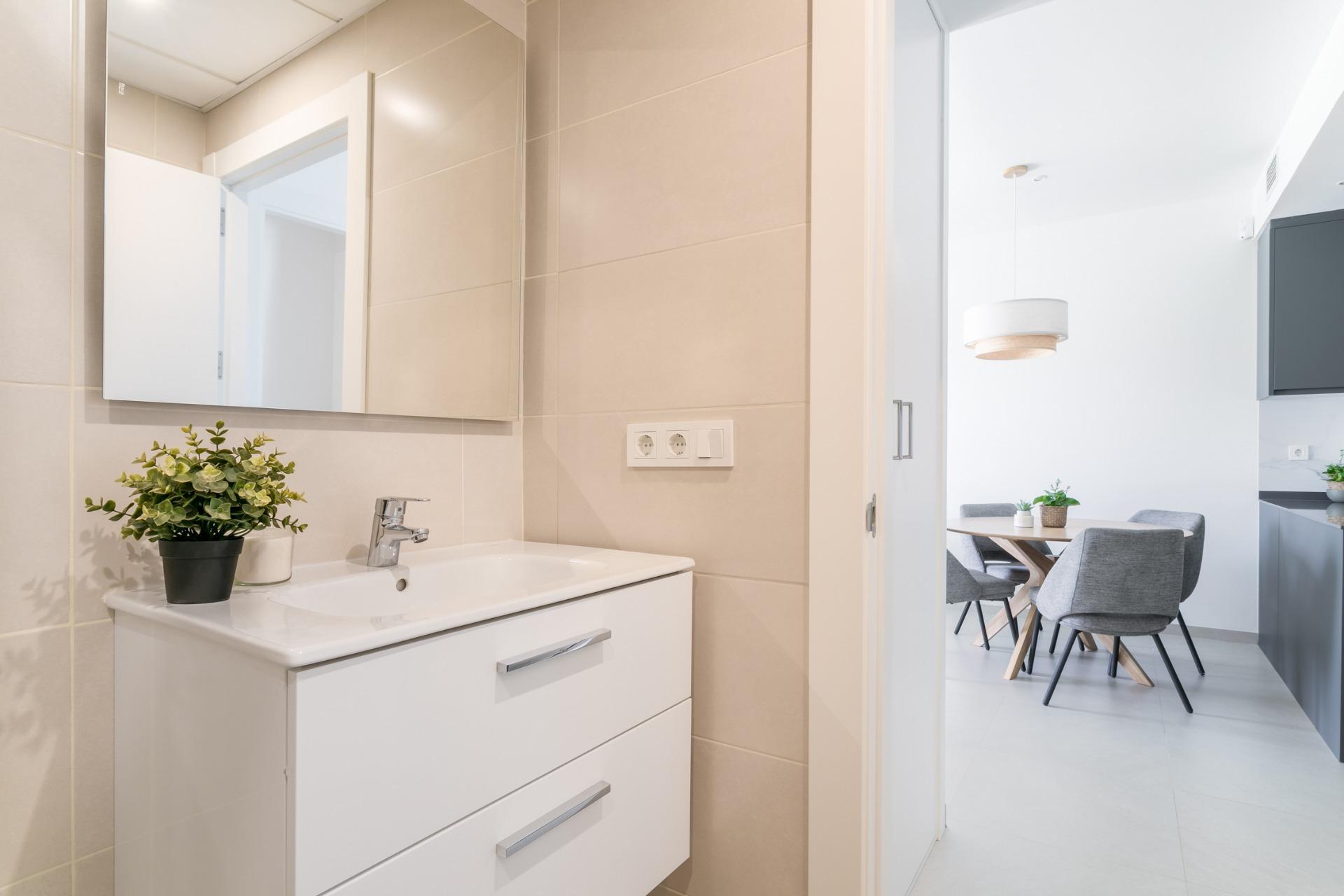 For sale - 3 Bedroom 2 Bathroom Penthouse in Torrevieja - Torreblanca  - Alicante
