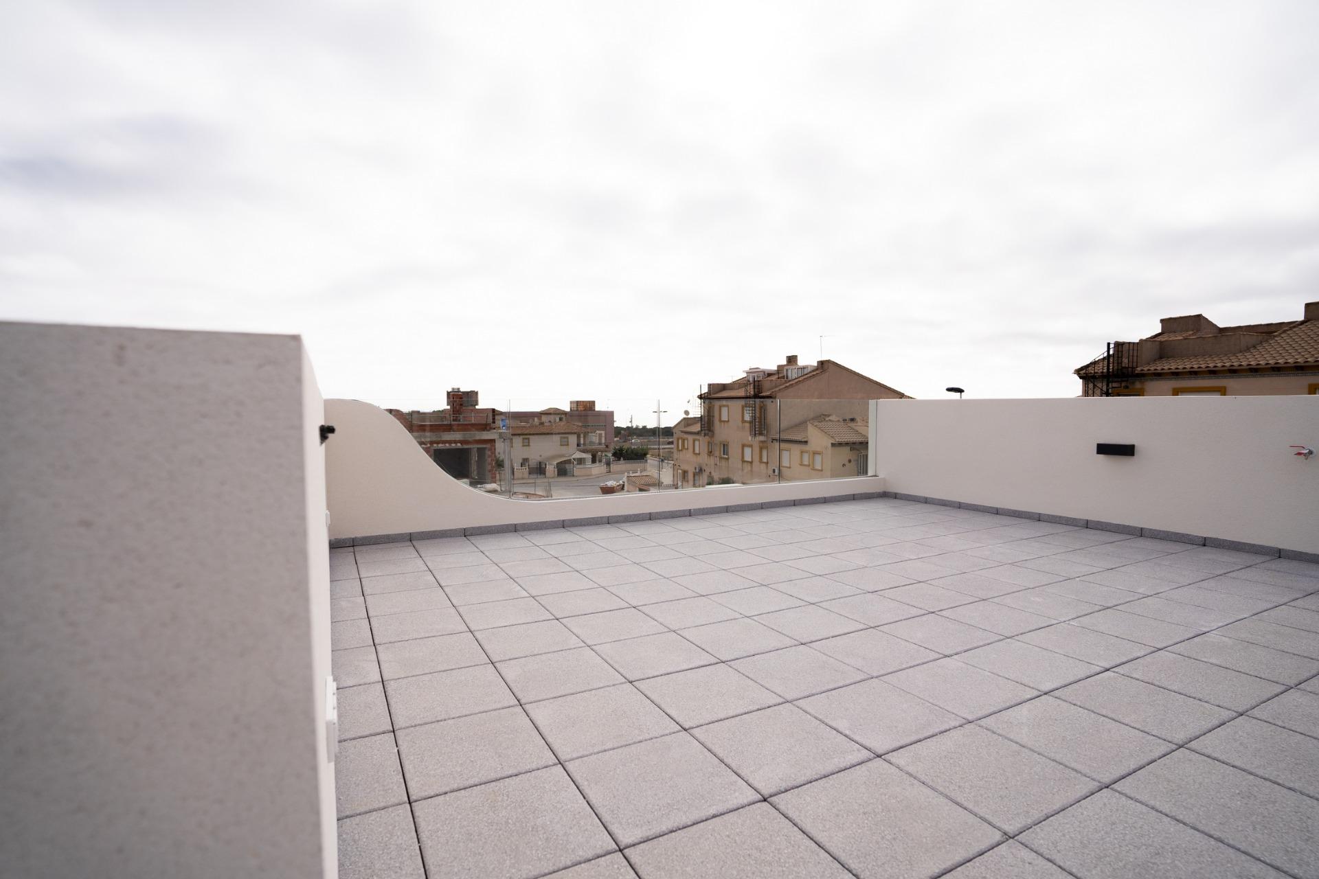 For sale - 3 Bedroom 2 Bathroom Town House in Orihuela Costa - Entre golf  - Alicante