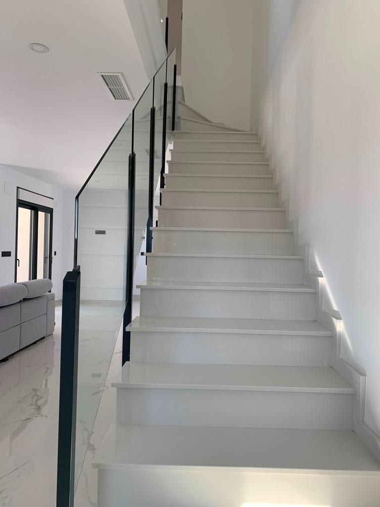 For sale - 4 Bedroom 3 Bathroom Villa in Pinoso - Camino Del Prado  - Alicante