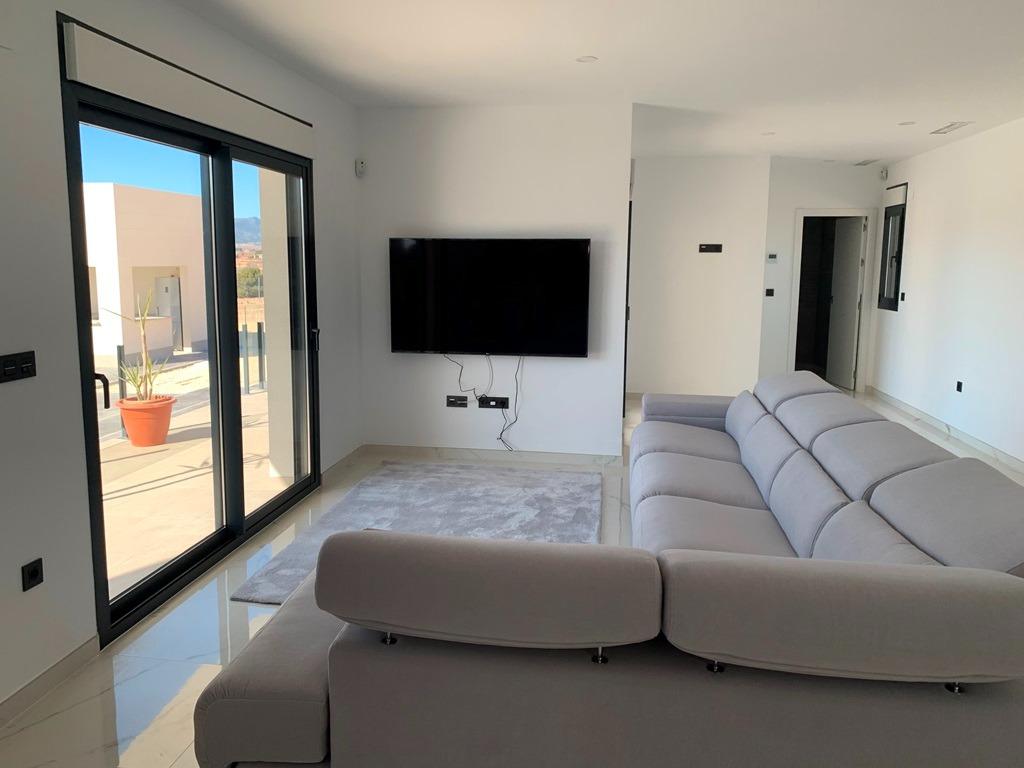For sale - 4 Bedroom 3 Bathroom Villa in Pinoso - Camino Del Prado  - Alicante