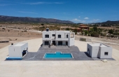 31-1443-115-10-115/78265, 4 Bedroom 3 Bathroom Villa in Pinoso