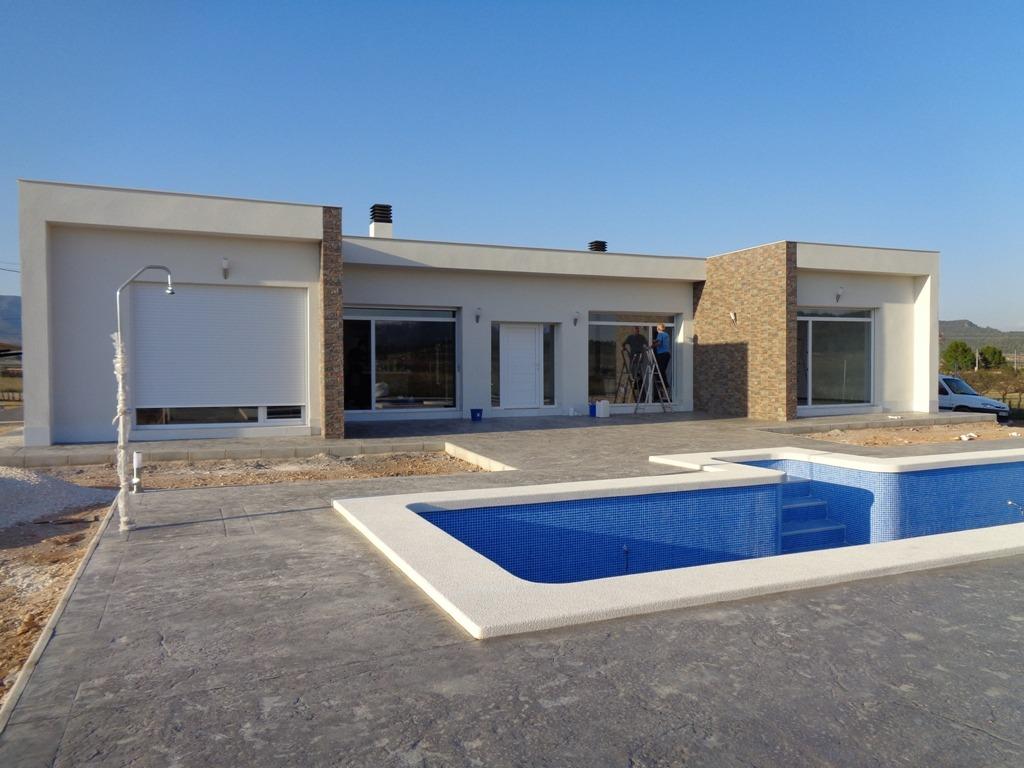 For sale - 3 Bedroom 2 Bathroom Villa in Pinoso - Camino Del Prado  - Alicante
