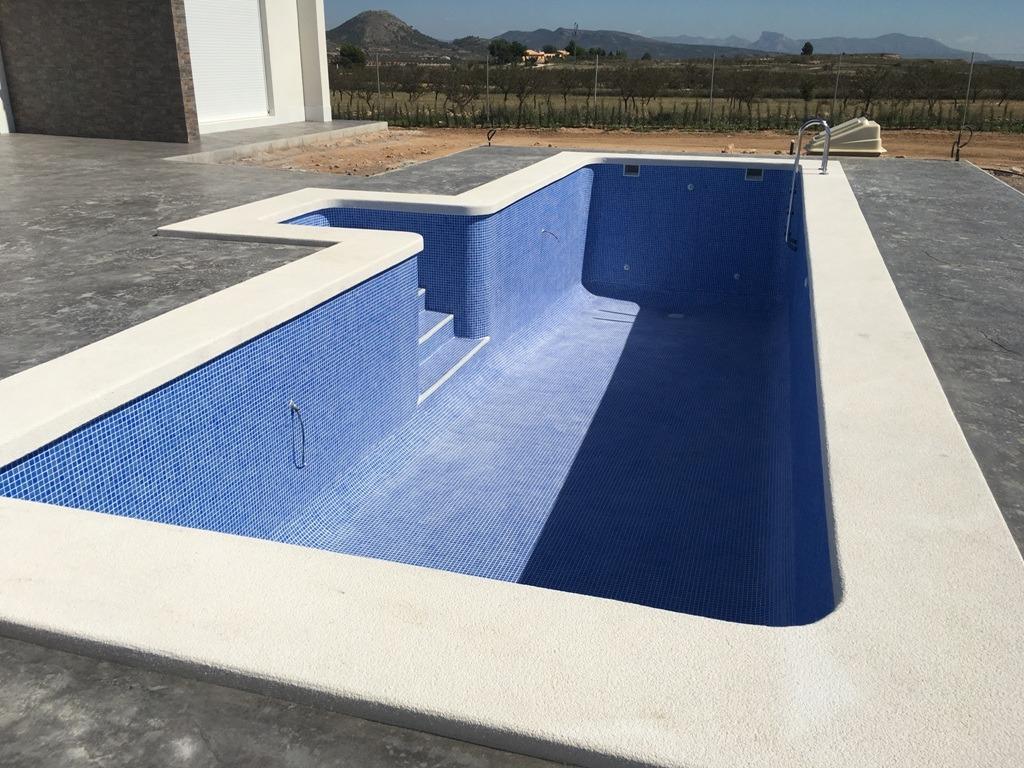 For sale - 3 Bedroom 2 Bathroom Villa in Pinoso - Camino Del Prado  - Alicante