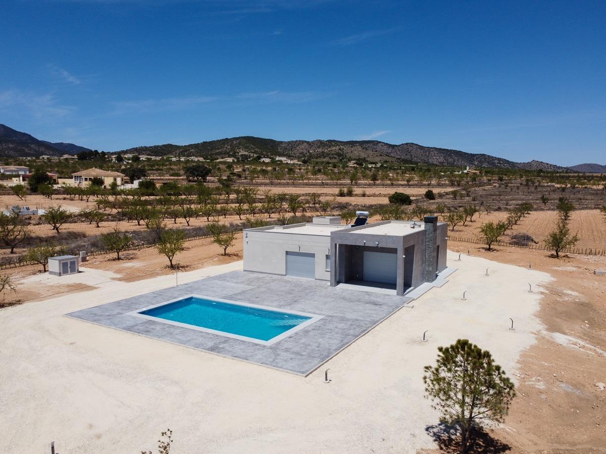 For sale - 3 Bedroom 2 Bathroom Villa in Pinoso - Camino Del Prado  - Alicante