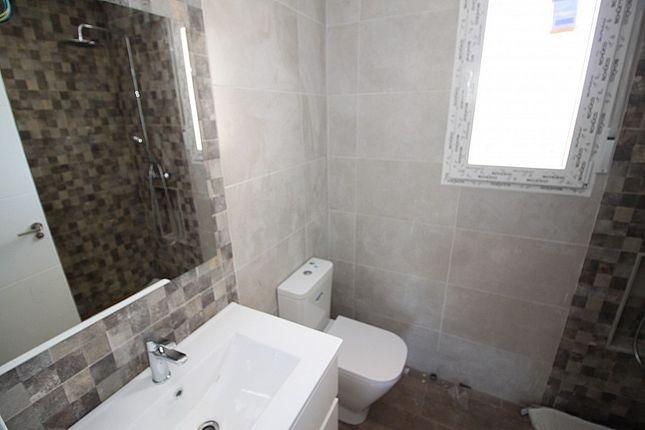 For sale - 4 Bedroom 3 Bathroom Villa in Pinoso - Camino Del Prado  - Alicante