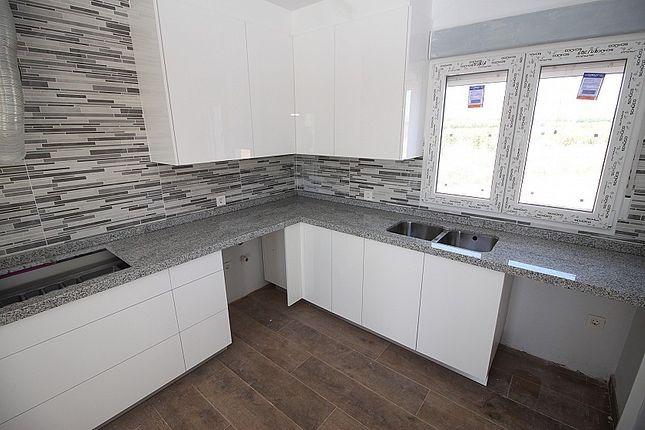 For sale - 4 Bedroom 3 Bathroom Villa in Pinoso - Camino Del Prado  - Alicante