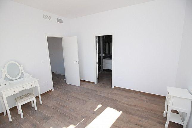 For sale - 4 Bedroom 3 Bathroom Villa in Pinoso - Camino Del Prado  - Alicante