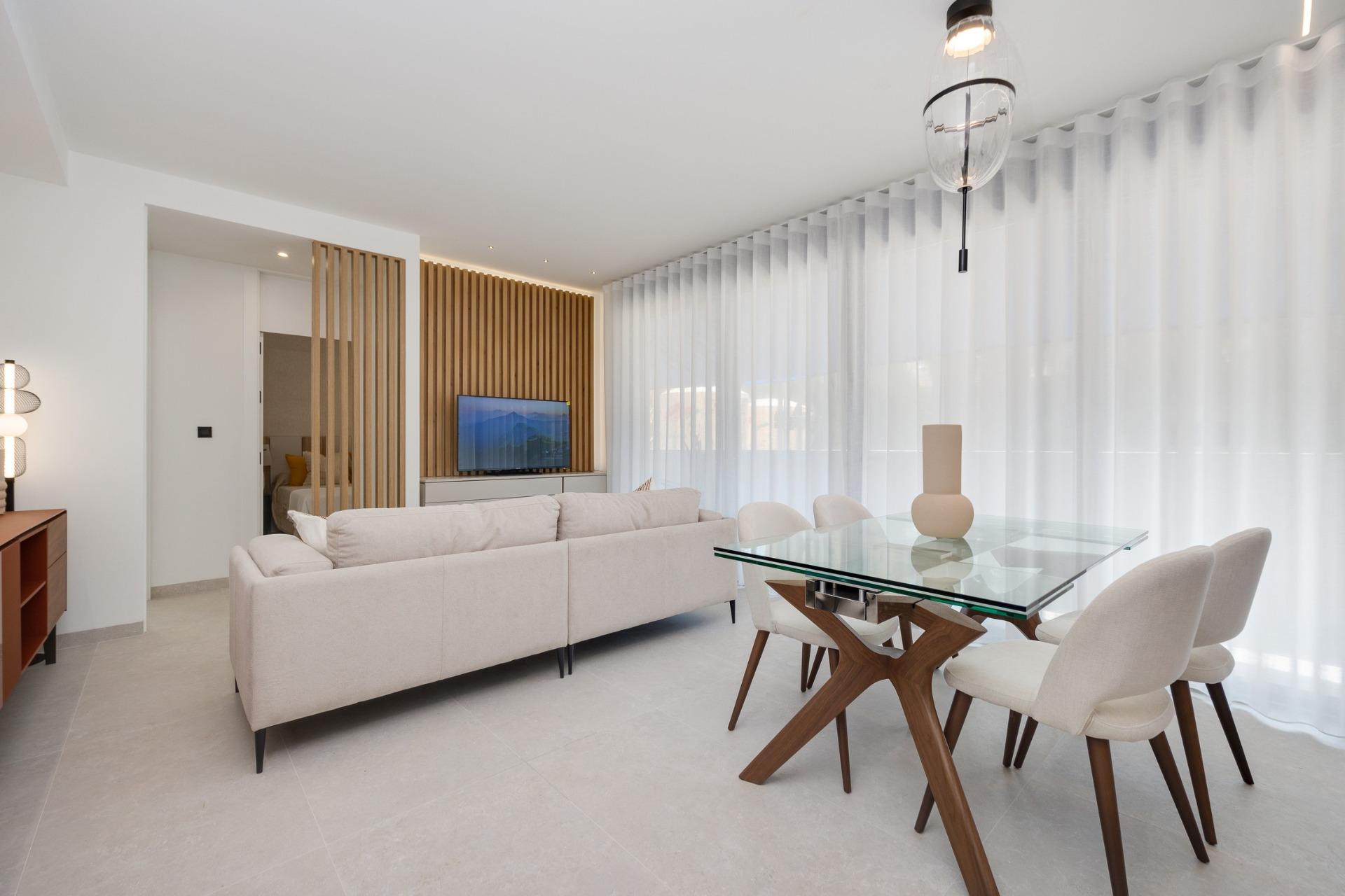 For sale - 2 Bedroom 2 Bathroom Penthouse in Guardamar del Segura - Avda del Puerto  - Alicante