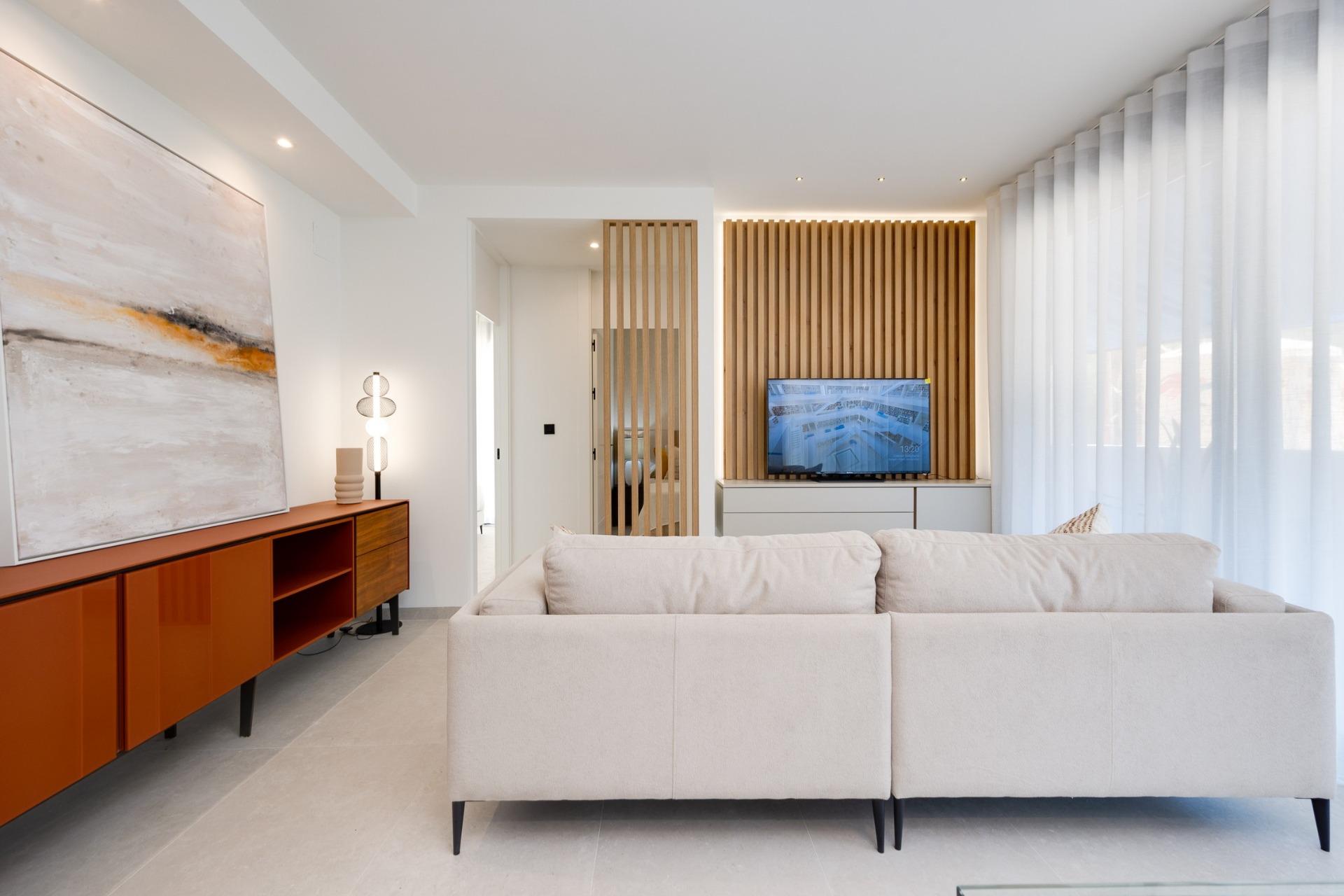 For sale - 2 Bedroom 2 Bathroom Penthouse in Guardamar del Segura - Avda del Puerto  - Alicante