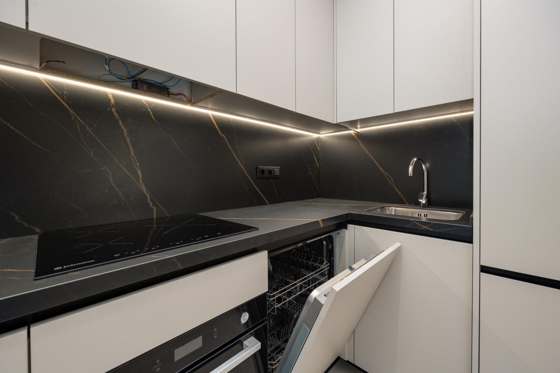 For sale - 2 Bedroom 2 Bathroom Penthouse in Guardamar del Segura - Avda del Puerto  - Alicante