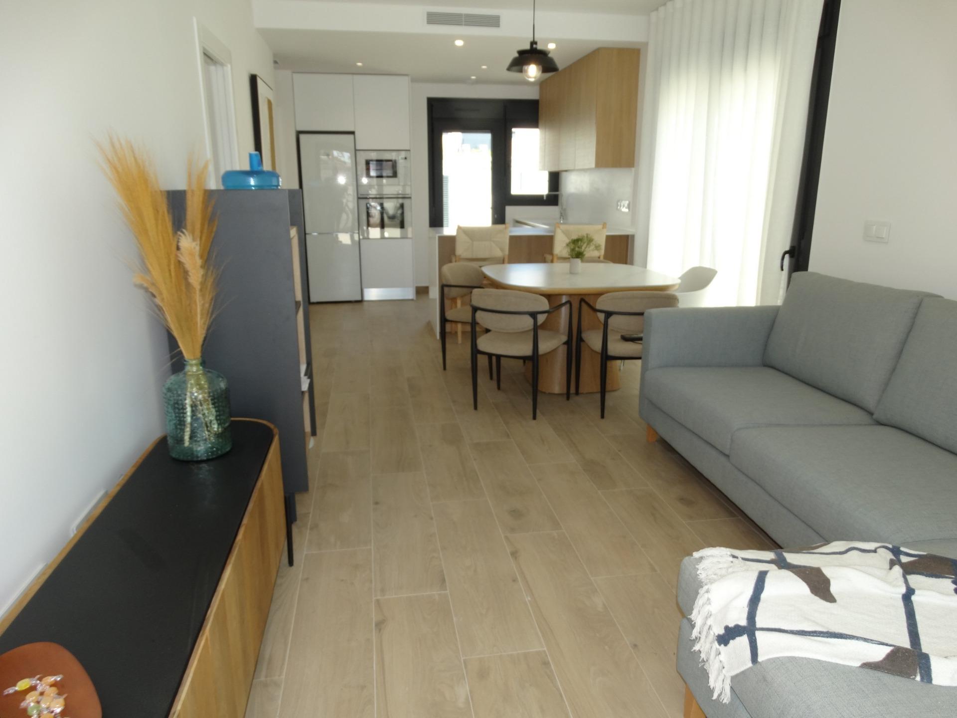 For sale - 2 Bedroom 2 Bathroom Bungalow in Pilar de La Horadada - pueblo  - Alicante