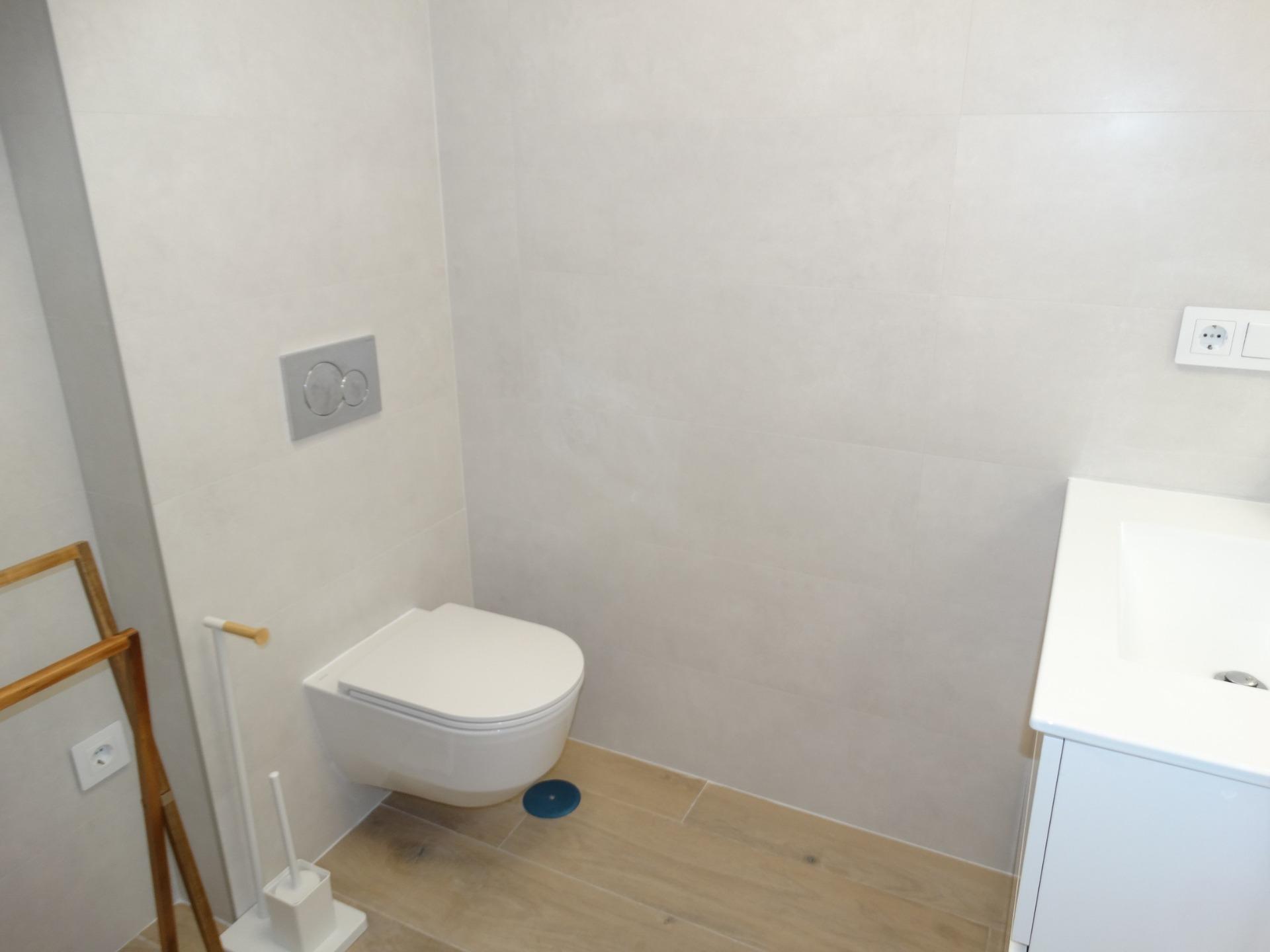 For sale - 2 Bedroom 2 Bathroom Bungalow in Pilar de La Horadada - pueblo  - Alicante